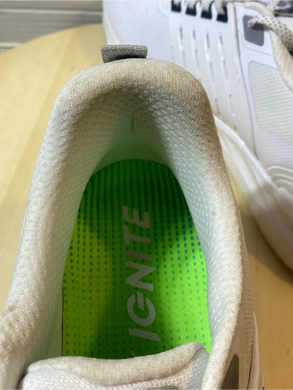 Puma Ignite Elevate 2 Spikeless Golf Shoes White Men’s Size 13 US (310243-07)